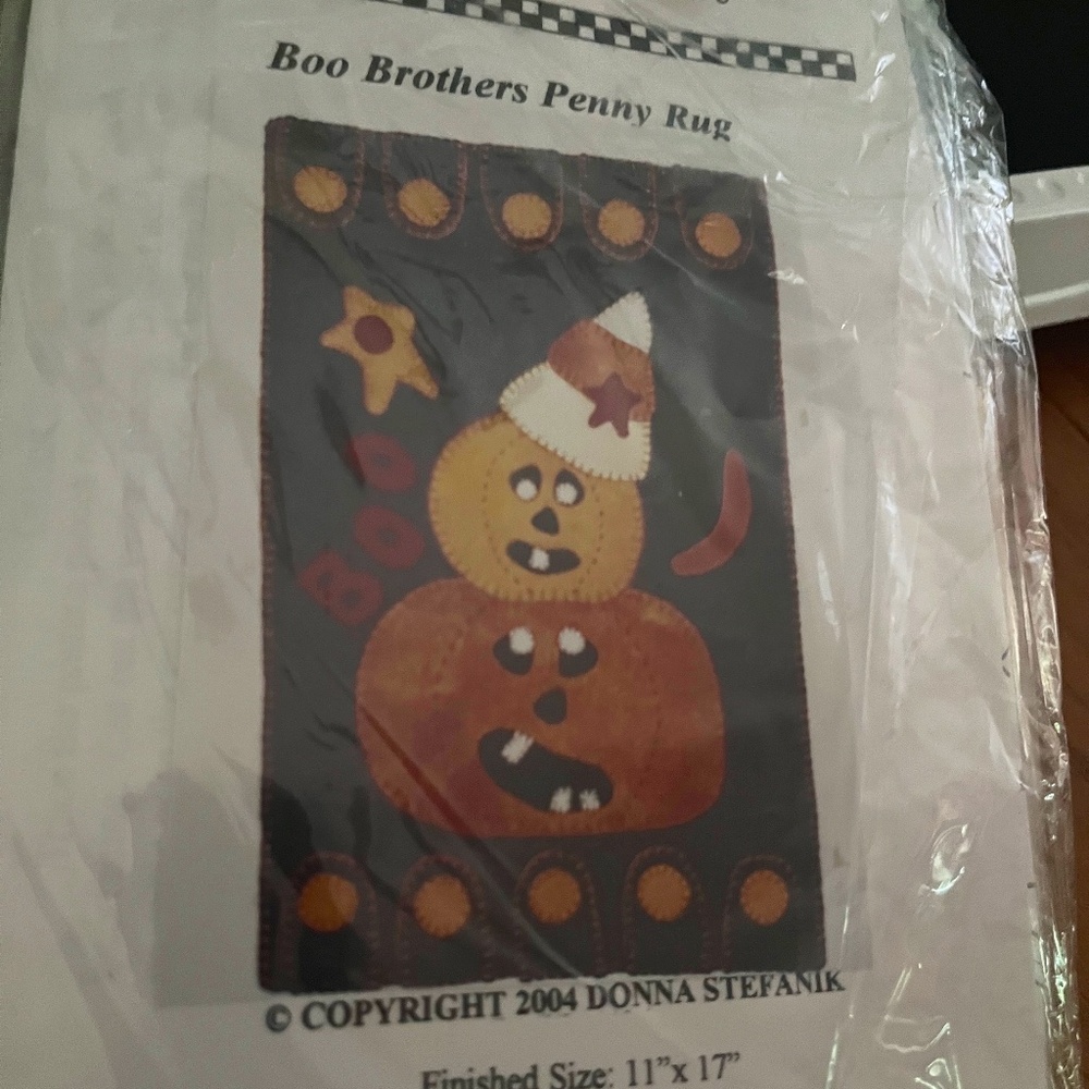 HeartSong Primitives - Boo Brothers Penny Rug